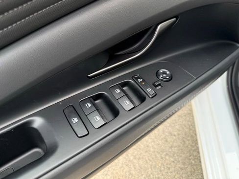 New 2026 Hyundai Elantra Sport FWD image 18