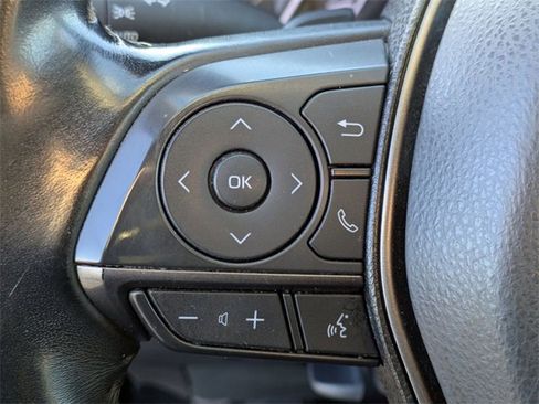 Used 2022 Toyota Camry SE image 21