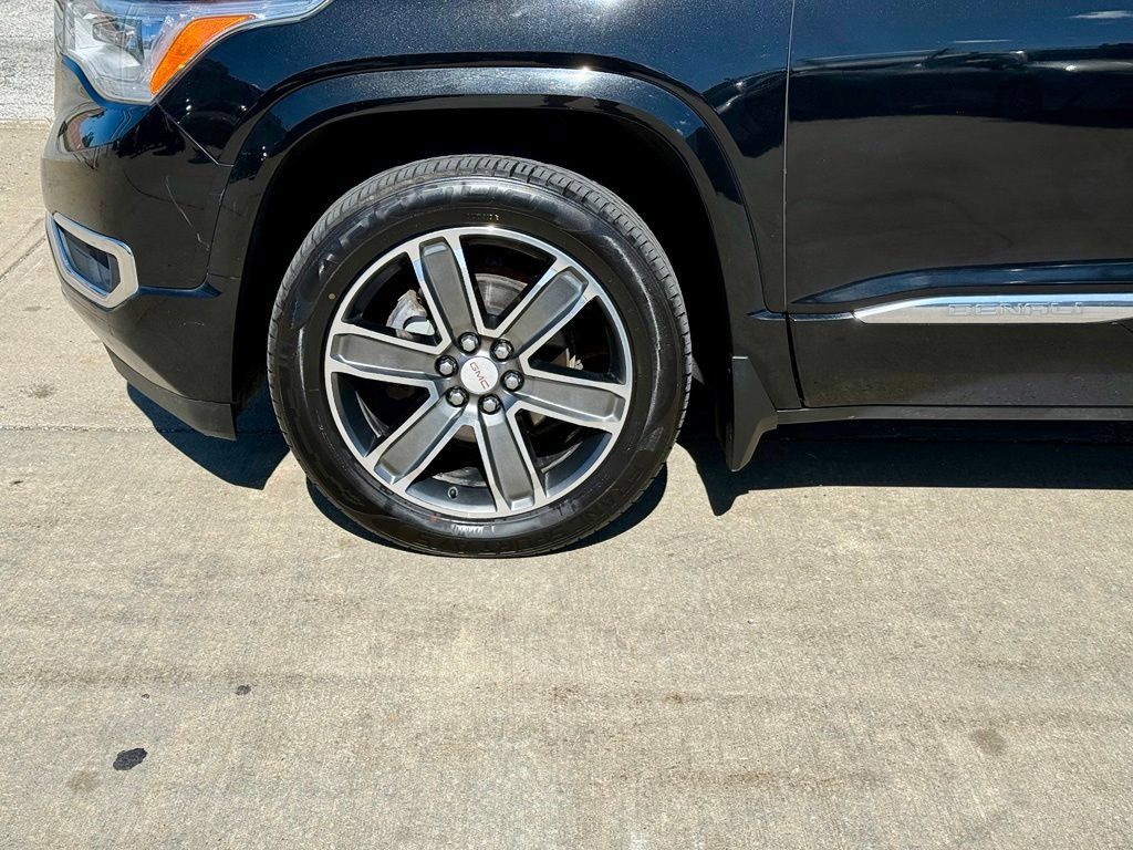 Used 2019 GMC Acadia Denali w/ Technology Package AWD/4WD image 12