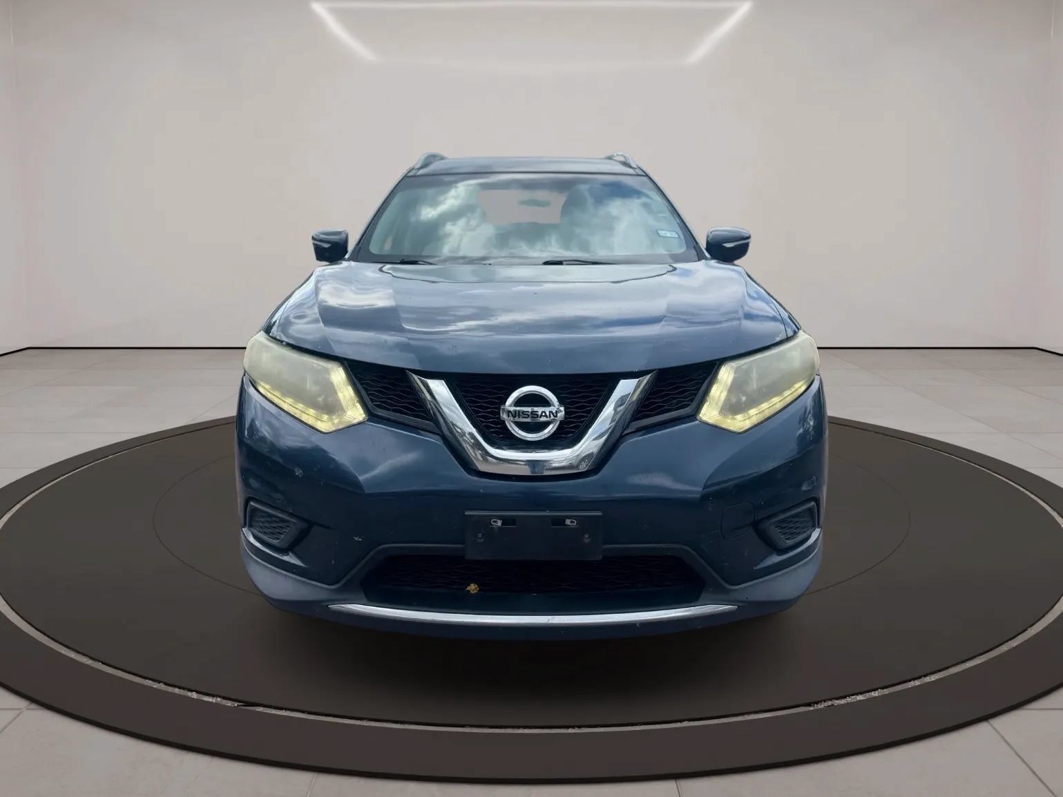 Used 2015 Nissan Rogue SV w/ SV Premium Package FWD image 3
