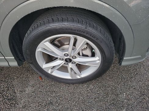 Used 2024 Audi Q3 2.0T Premium Plus w/ Premium Plus Package image 5