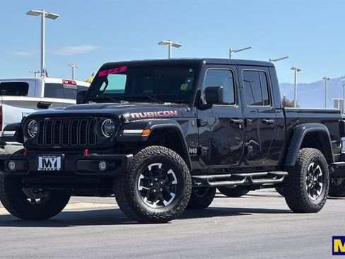 Used 2025 Jeep Gladiator Rubicon AWD/4WD image 8