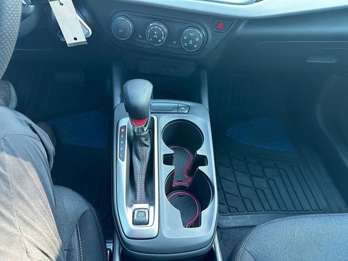 Used 2026 Chevrolet Trax RS image 58