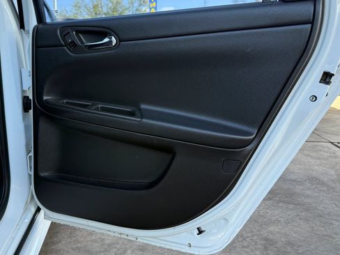 Used 2016 Chevrolet Impala Limited LS FWD image 14