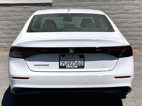 Used 2023 Honda Accord EX image 3