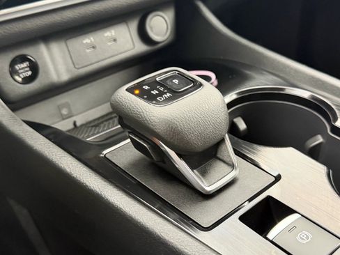 Certified 2024 Nissan Rogue SL FWD image 25