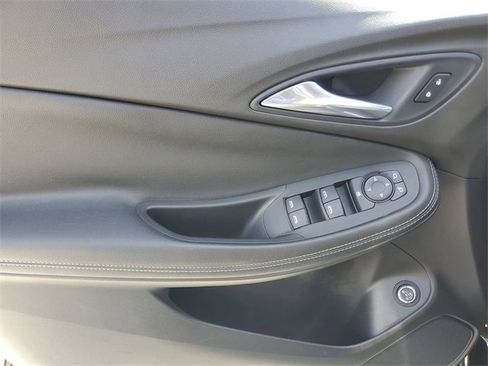 Certified 2021 Buick Encore GX Select image 19