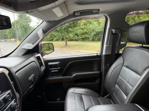 Used 2017 GMC Sierra 1500 Denali w/ Denali Ultimate Package AWD/4WD image 12