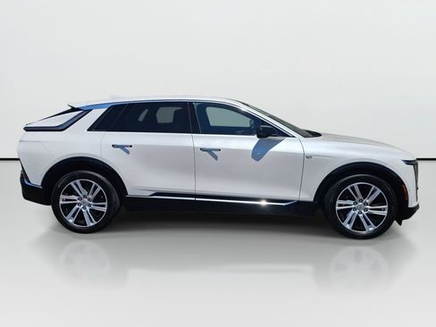 Used 2024 Cadillac Lyriq Tech w/ Driver Assist Package RWD image 8