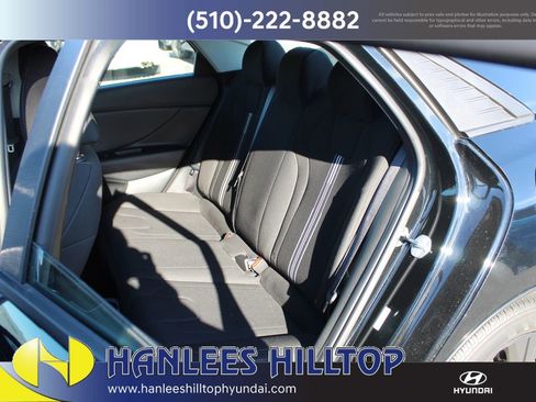 Used 2023 Hyundai Elantra Blue image 13