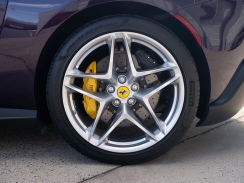 Used 2024 Ferrari Roma Spider image 19