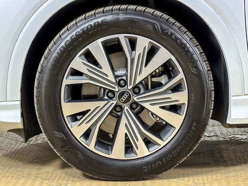 Certified 2025 Audi Q4 e-tron Premium w/ Convenience Package RWD image 26