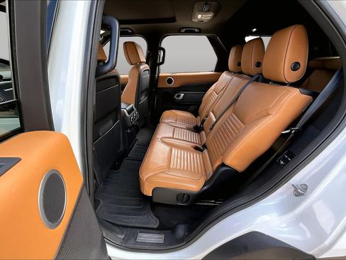 Used 2018 Land Rover Discovery HSE Luxury AWD/4WD image 21