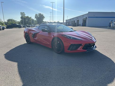 Used 2022 Chevrolet Corvette Stingray Premium Conv w/ Z51 Performance Package RWD image 7