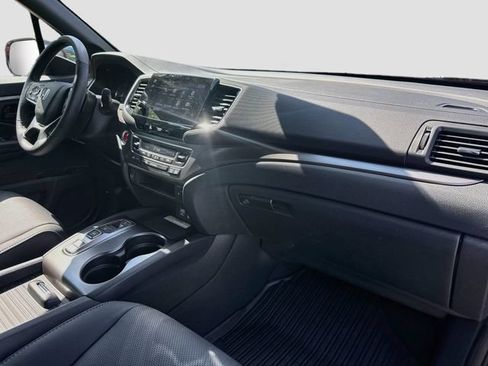 Used 2023 Honda Passport EX-L image 34