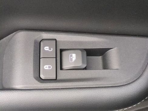 New 2026 Jeep Grand Cherokee Altitude AWD/4WD image 33
