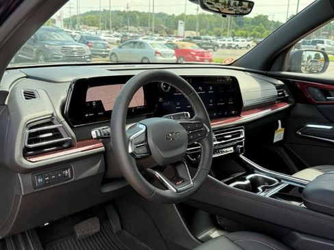 New 2026 Chevrolet Traverse Z71 w/ Driver Confidence Package AWD/4WD image 10