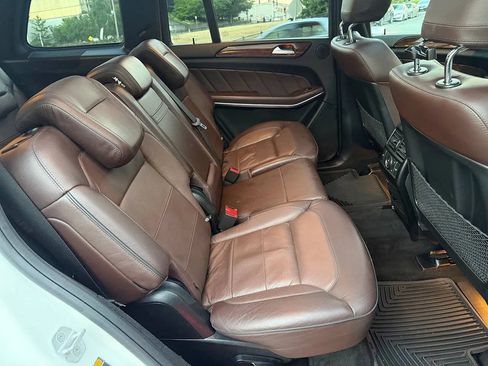 Used 2014 Mercedes-Benz GL 350 BlueTEC 4MATIC image 22
