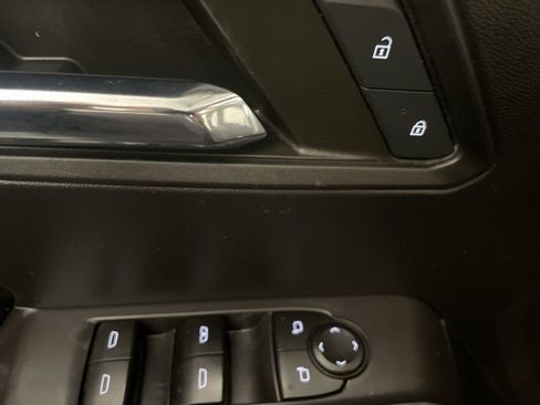 Used 2023 GMC Canyon Elevation image 17