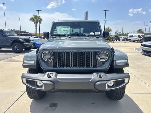 New 2026 Jeep Gladiator Sport AWD/4WD image 2