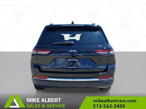 Used 2023 Jeep Grand Cherokee Laredo w/ Luxury Tech Group I AWD/4WD image 6