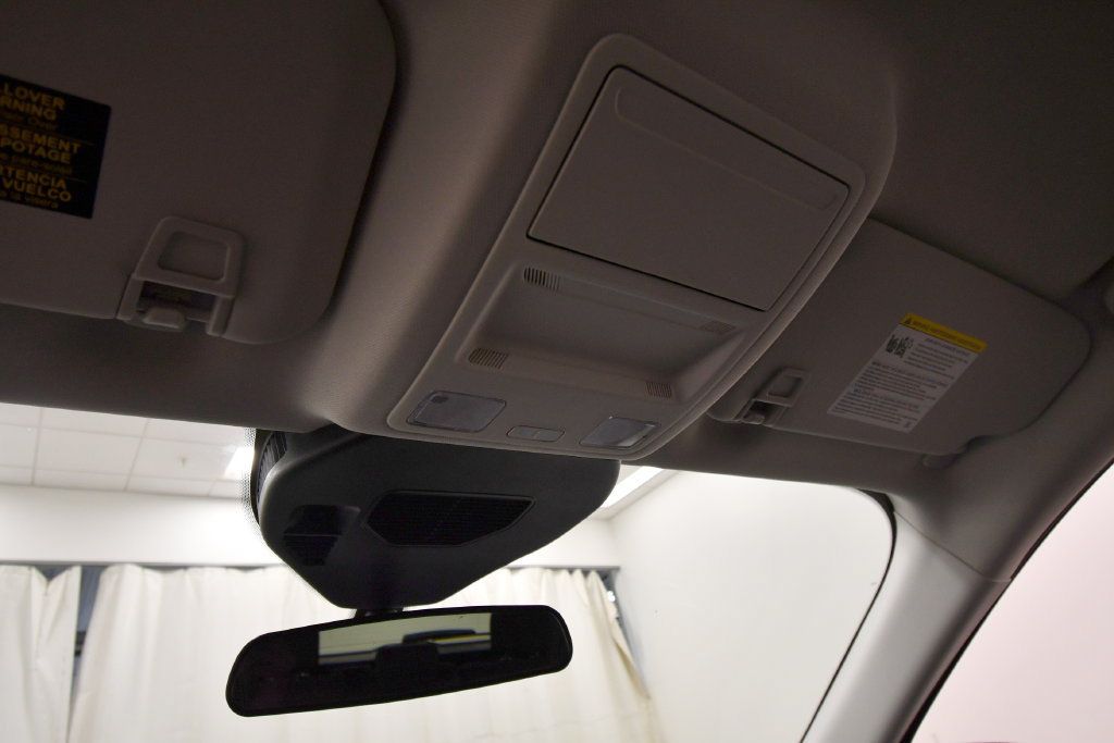 Used 2025 Ford Escape Active AWD/4WD image 27