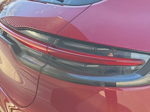 New 2026 Porsche Macan image 16