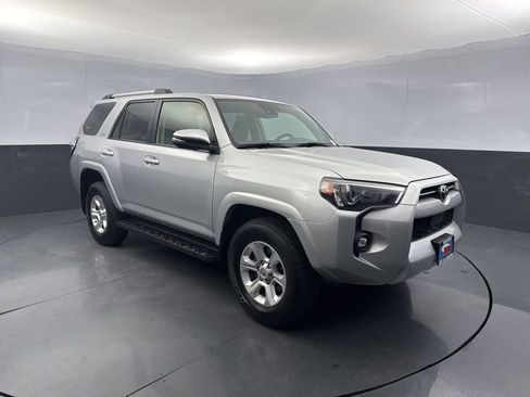 Used 2024 Toyota 4Runner SR5 Premium w/ Moonroof Package AWD/4WD image 7