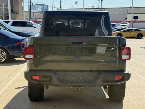 Used 2022 Jeep Gladiator Sport AWD/4WD image 5