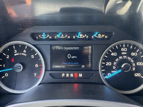 Used 2017 Ford F150 XLT AWD/4WD image 32