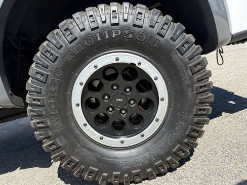 Used 2014 Ford F150 Raptor w/ Equipment Group 801A Luxury AWD/4WD image 10