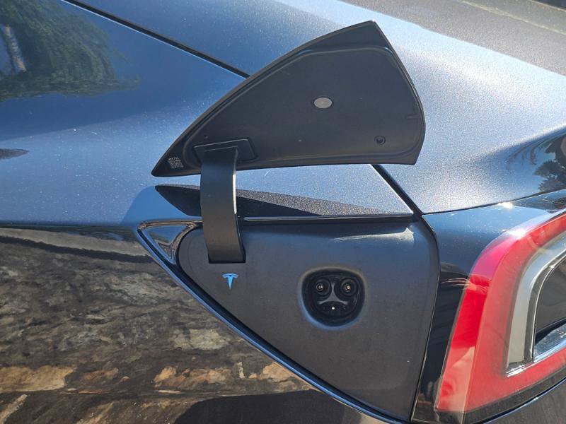 Used 2025 Tesla Model 3 RWD image 32