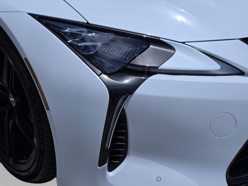 Used 2024 Lexus LC 500 Coupe RWD image 32
