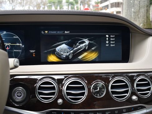 Used 2020 Mercedes-Benz S 560 4MATIC Sedan image 41