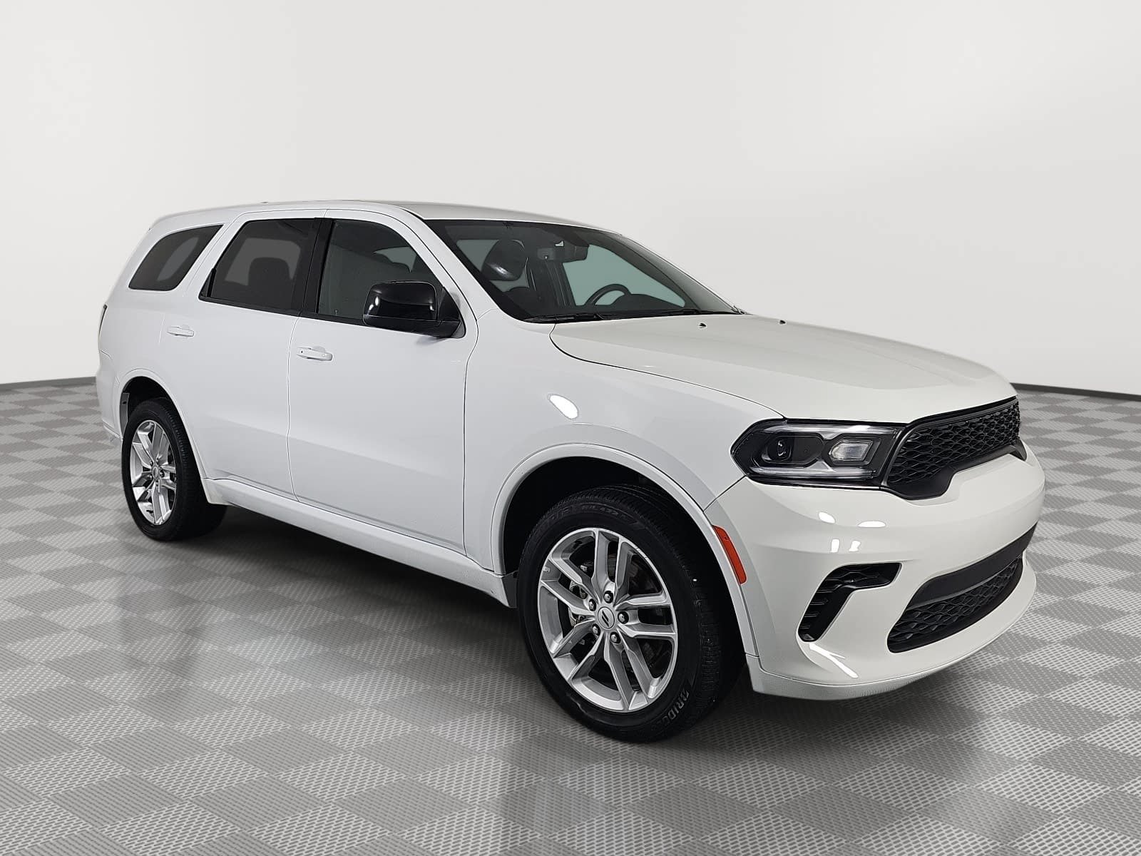 Used 2025 Dodge Durango GT AWD/4WD image 2