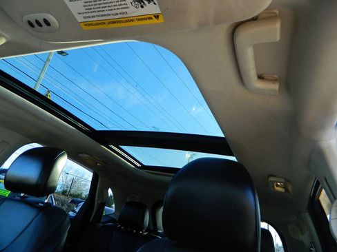 Used 2016 Ford Edge Titanium w/ Equipment Group 302A image 23