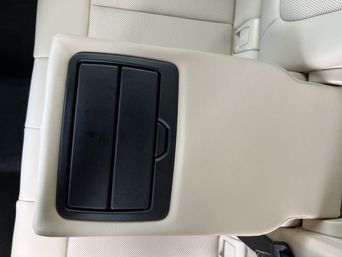 Used 2024 BMW X3 sDrive30i w/ Convenience Package RWD image 41