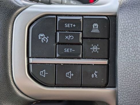 Used 2024 Ford Expedition Limited image 33