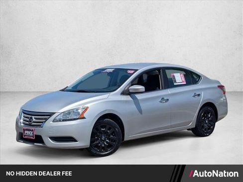 Used 2015 Nissan Sentra SV FWD image 1