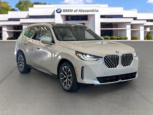 New 2026 BMW X3 xDrive30i w/ Premium Package AWD/4WD image 3