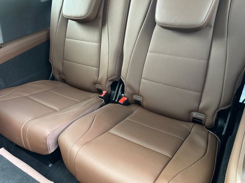 New 2026 Mercedes-Benz GLS 450 4MATIC image 38