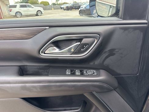 Used 2021 Chevrolet Tahoe LS RWD image 19