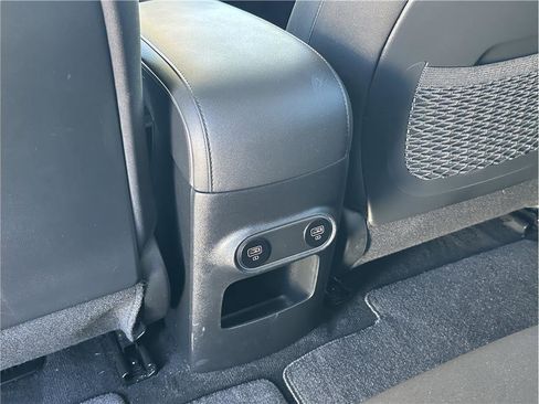 Used 2024 Hyundai Ioniq 5 SEL image 17