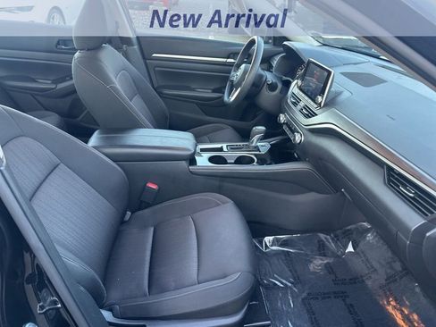 Used 2023 Nissan Altima 2.5 SV image 8