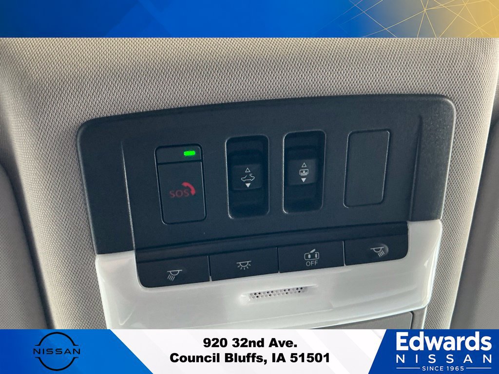 Used 2025 Nissan Rogue Platinum w/ Tech Package AWD/4WD image 34