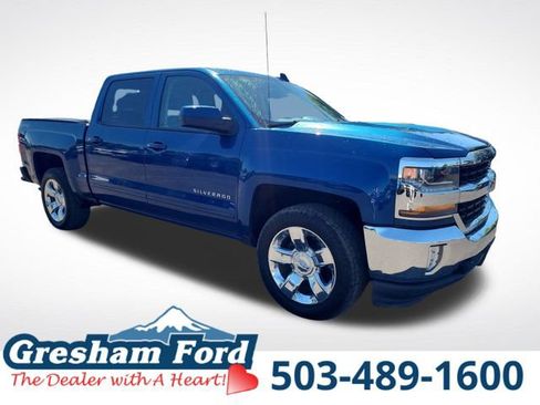Used 2017 Chevrolet Silverado 1500 LT w/ LT Eassist Package AWD/4WD image 14