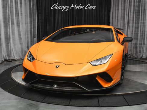 Used 2018 Lamborghini Huracan Performante image 2