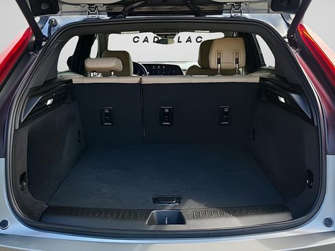 Used 2024 Cadillac XT4 Luxury FWD image 26