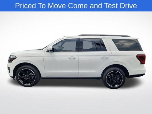 Used 2022 Ford Expedition Limited RWD image 2