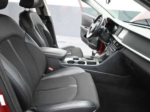 Used 2020 Kia Optima S FWD image 24